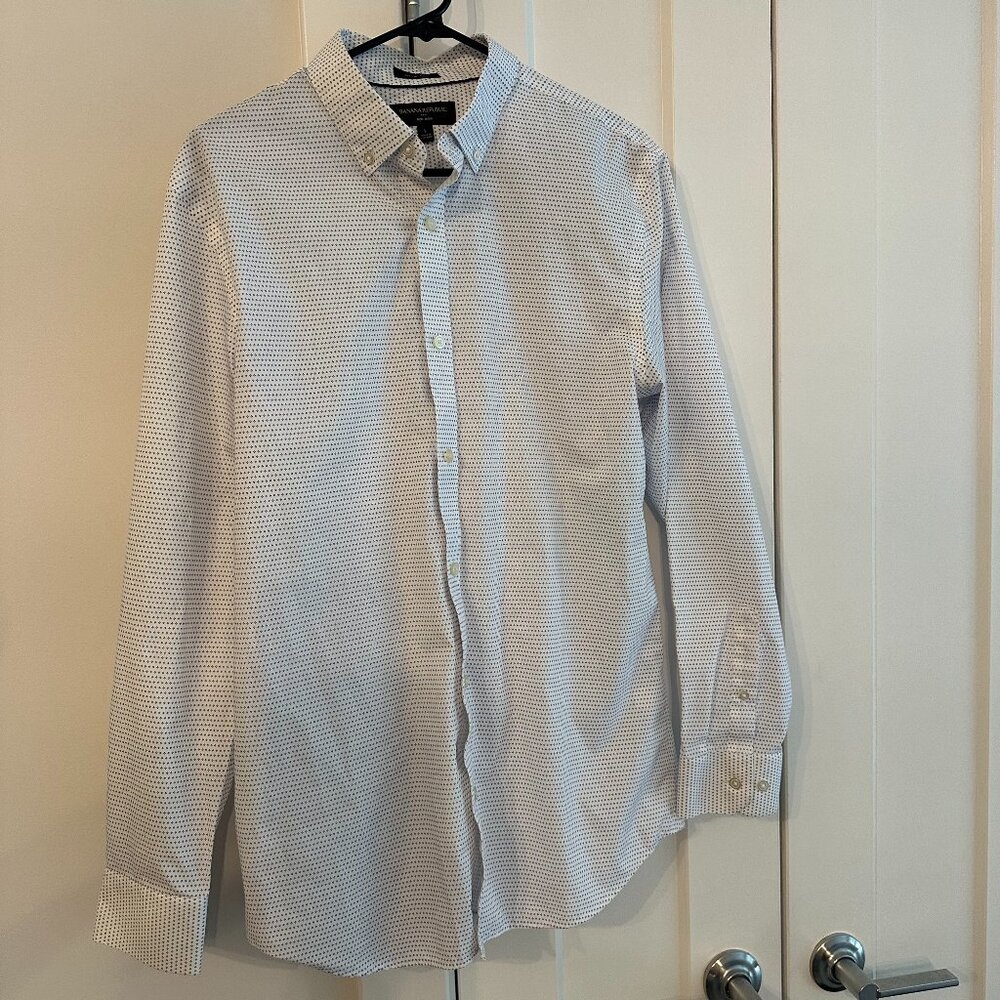 Banana Republic White & Blue Dress Shirt